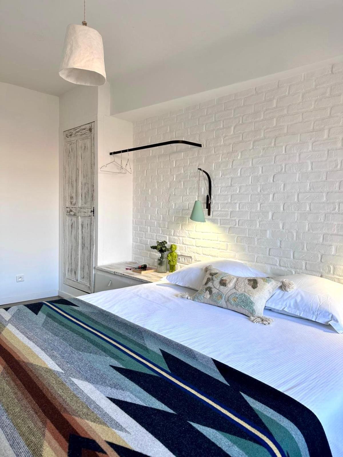 Le 40 Apartment ลีล-ซูร์-ลา-ซอร์ก ภายนอก รูปภาพ