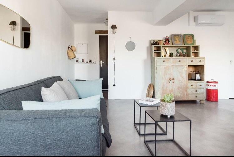 Le 40 Apartment ลีล-ซูร์-ลา-ซอร์ก ภายนอก รูปภาพ